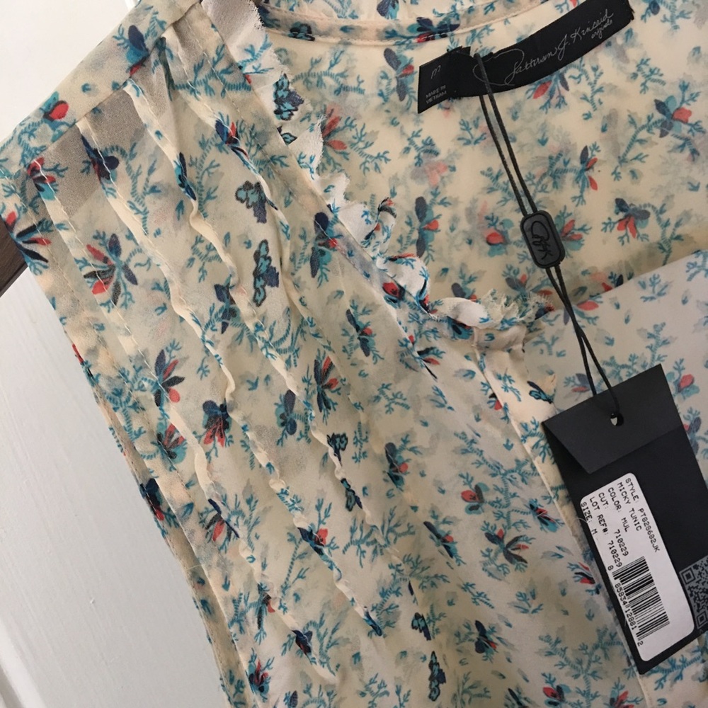 ⚡️NWT⚡️Patterson Kincaid floral tank size M - Picture 3 of 5